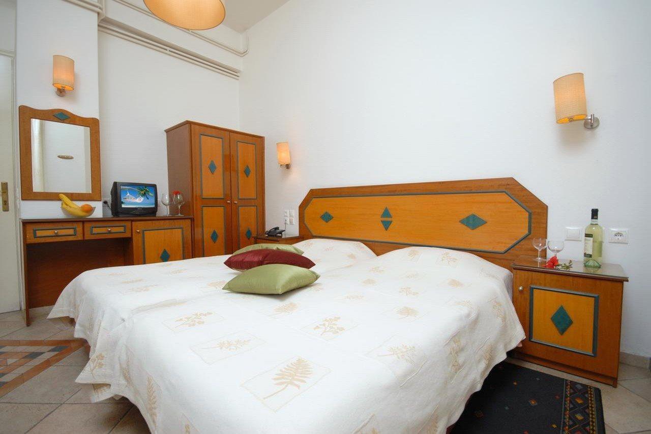 Barbouni Hotel & Studios Naxos City Экстерьер фото